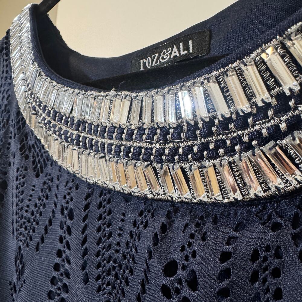 Roz & Ali Navy Blue Lace Dress Embellished Neck Sleeveless A-Line Party Cocktail - Picture 3 of 8